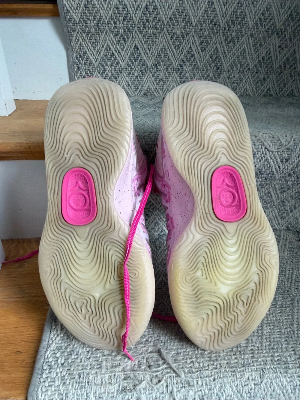 KD men's basketball Shoes with Hot Pink Laces